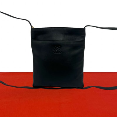 LOEWE ロエベ アナグラム ロゴ レザー ショルダーバッグ ブラック
66291