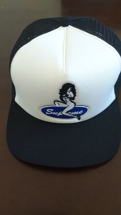 Supreme Pin Up Mesh Back 5-Panel "Black"