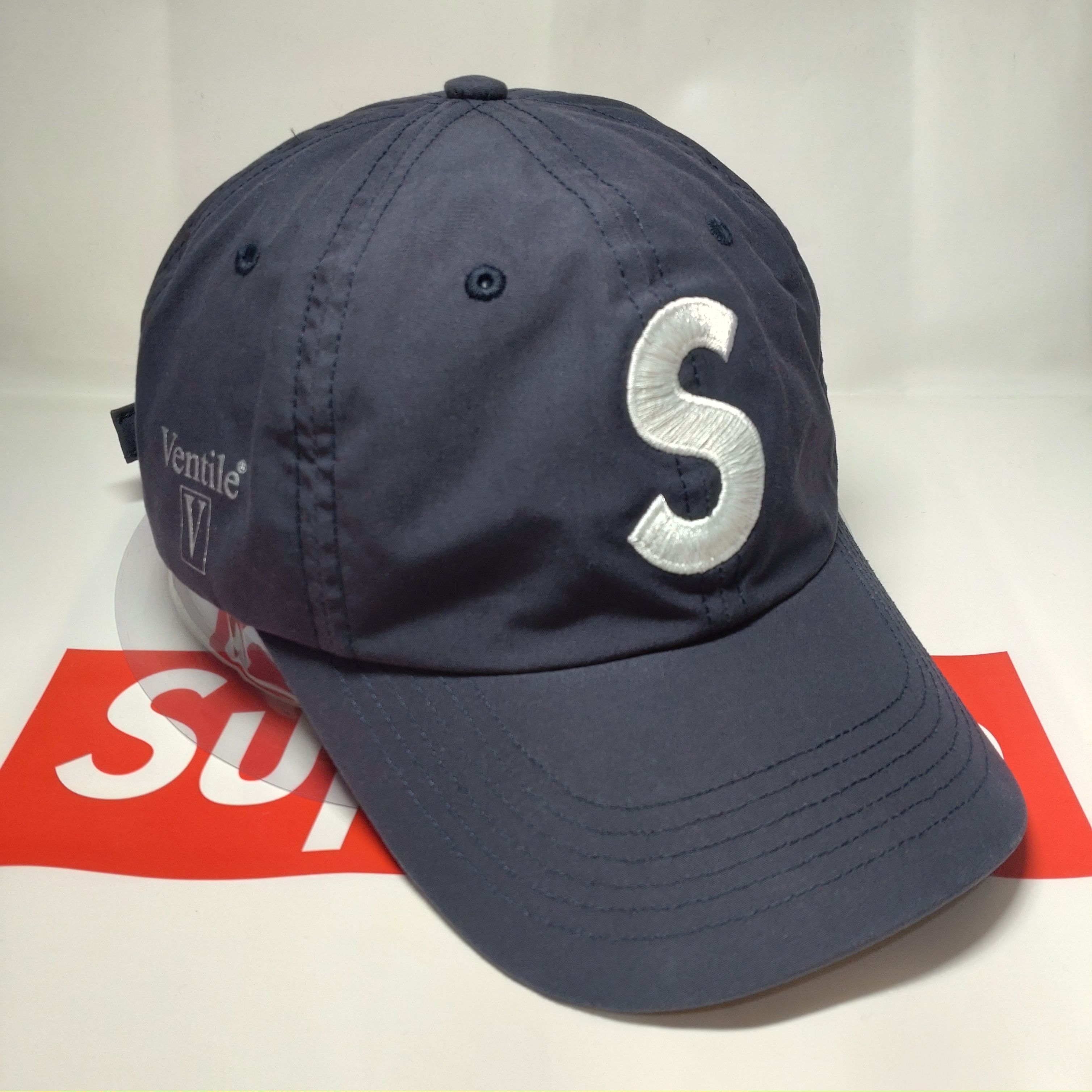 Supreme Ventile® S Logo 6-Panel "Navy"