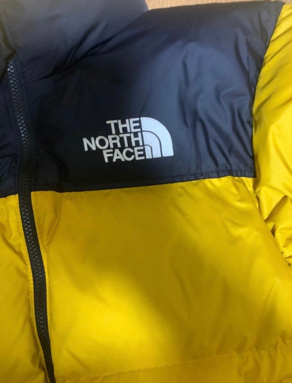 ザノースフェイス 1996 レトロ ヌプシ ジャケット (NF0A3C8D) "サミット ゴールド"