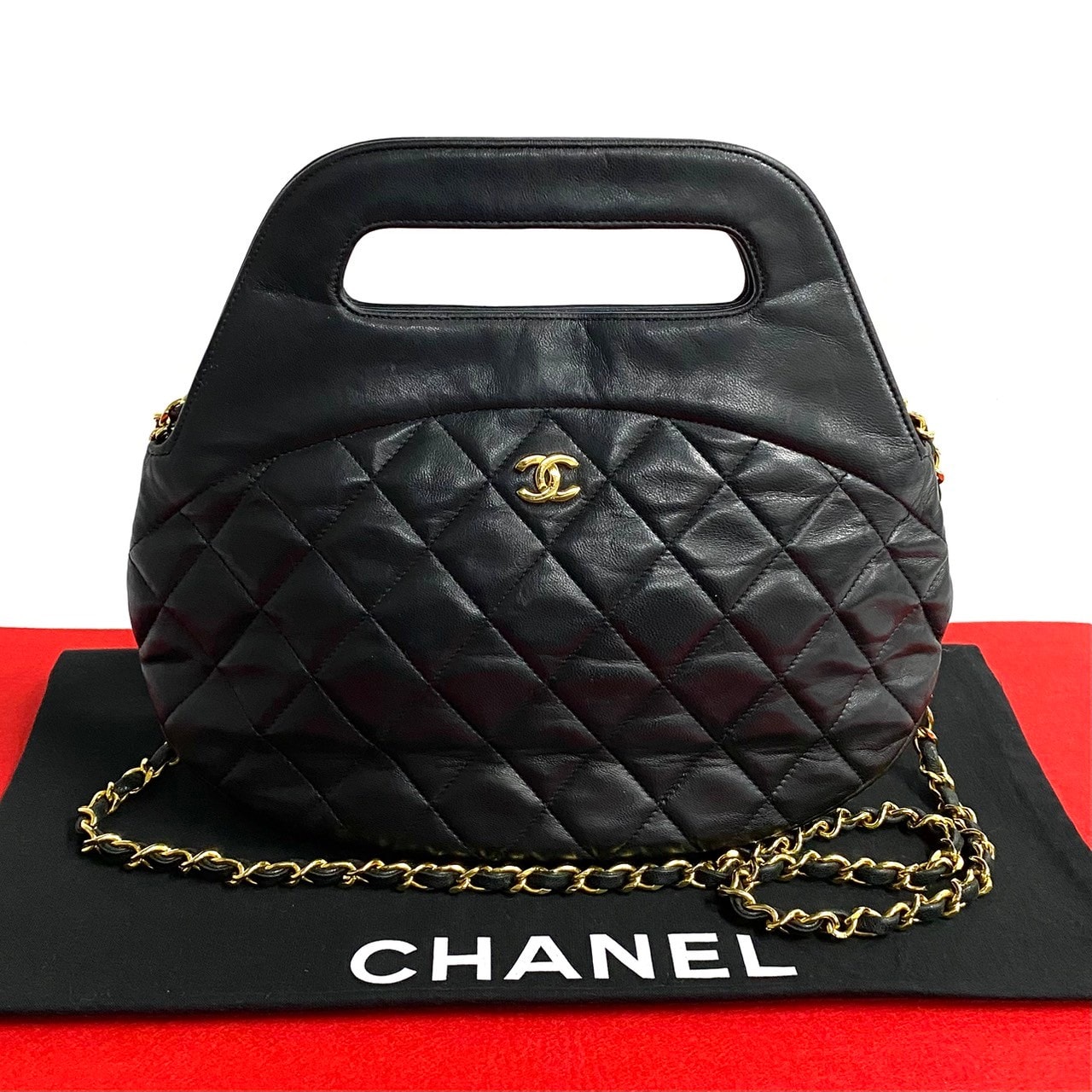 CHANEL シャネル マトラッセ ココマーク ラムスキン ショルダーバッグ ブラック
 23108