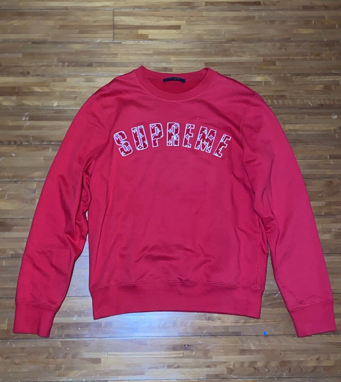 Supreme.Louis Vuitton Arc LogoCrewneck