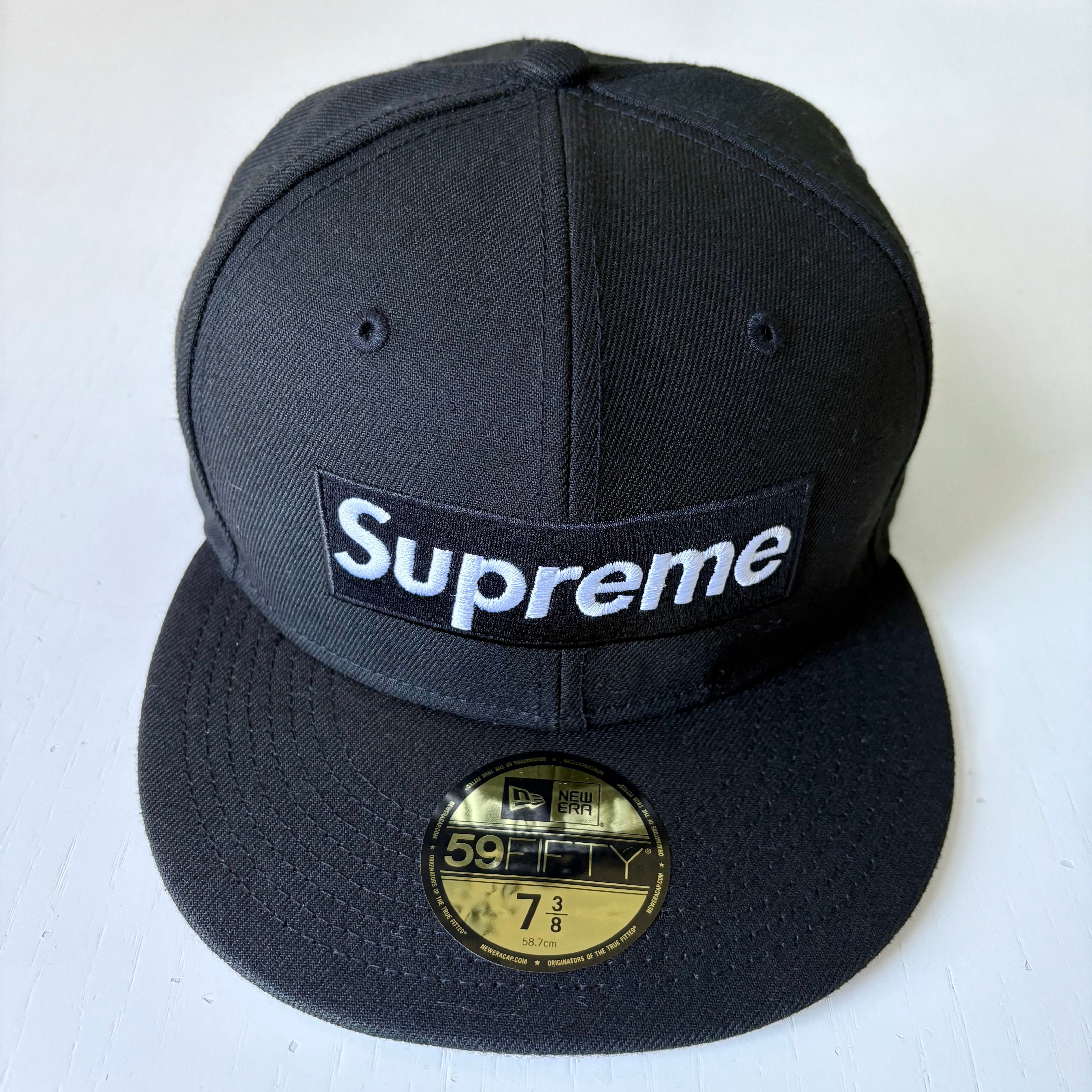 Supreme Champions Box Logo New Era® "Black"