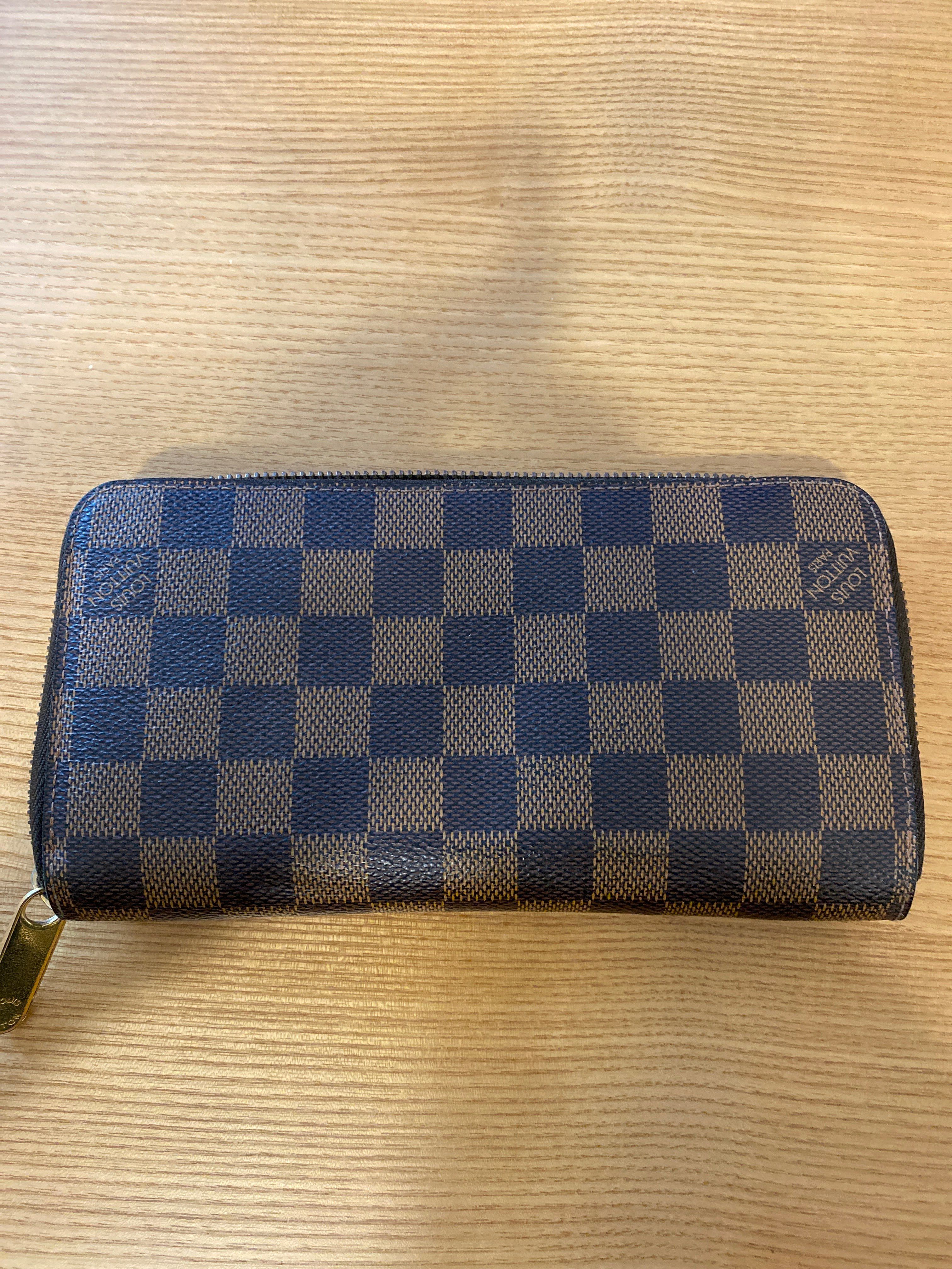 Louis Vuitton Zippy Wallet Damier
