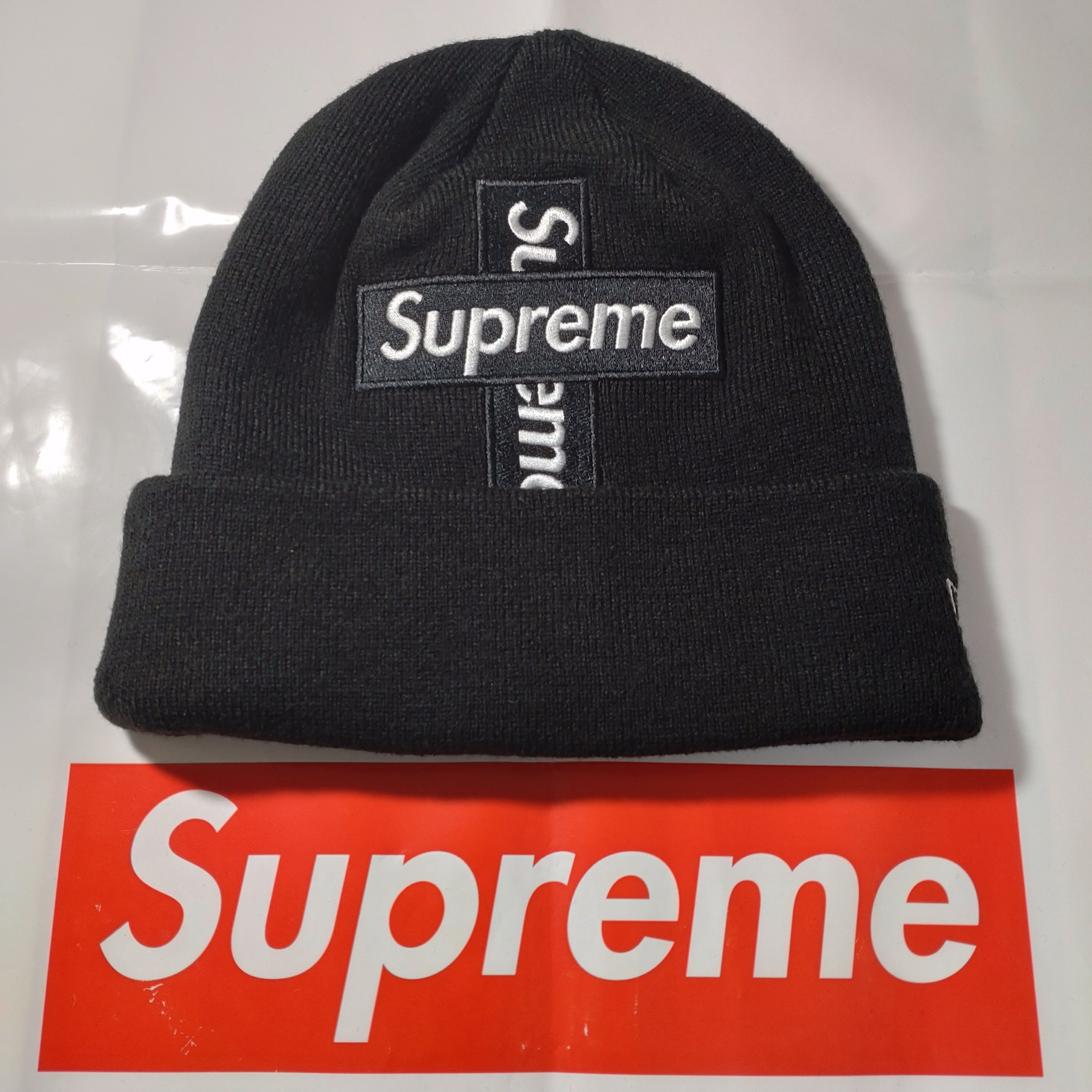 Supreme New Era® Cross Box Logo Beanie "Black"