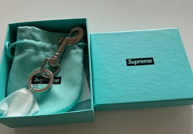 Supreme / Tiffany & Co. Return to Tiffany Oval Tag Keyring "Silver"