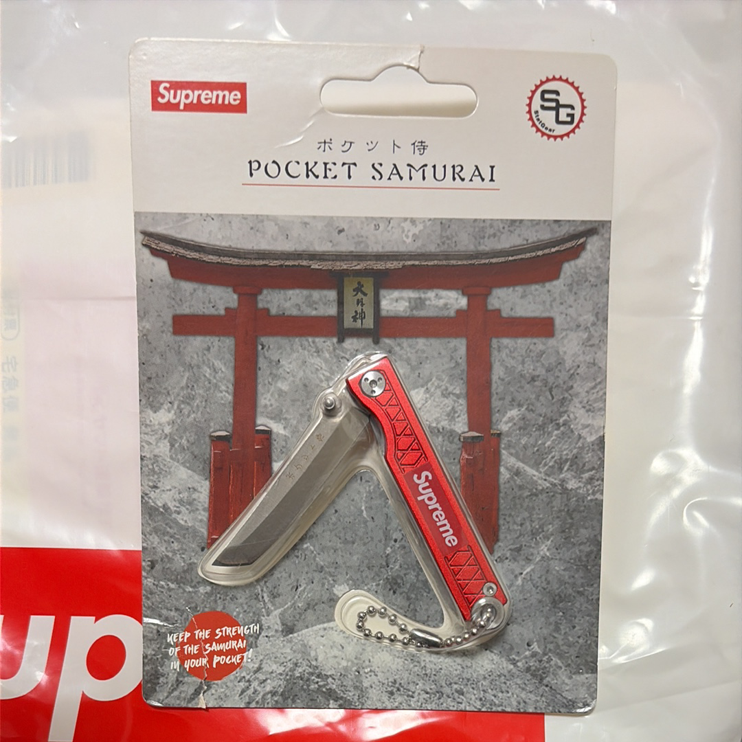 Supreme / StatGearTM Pocket Samurai "Red"