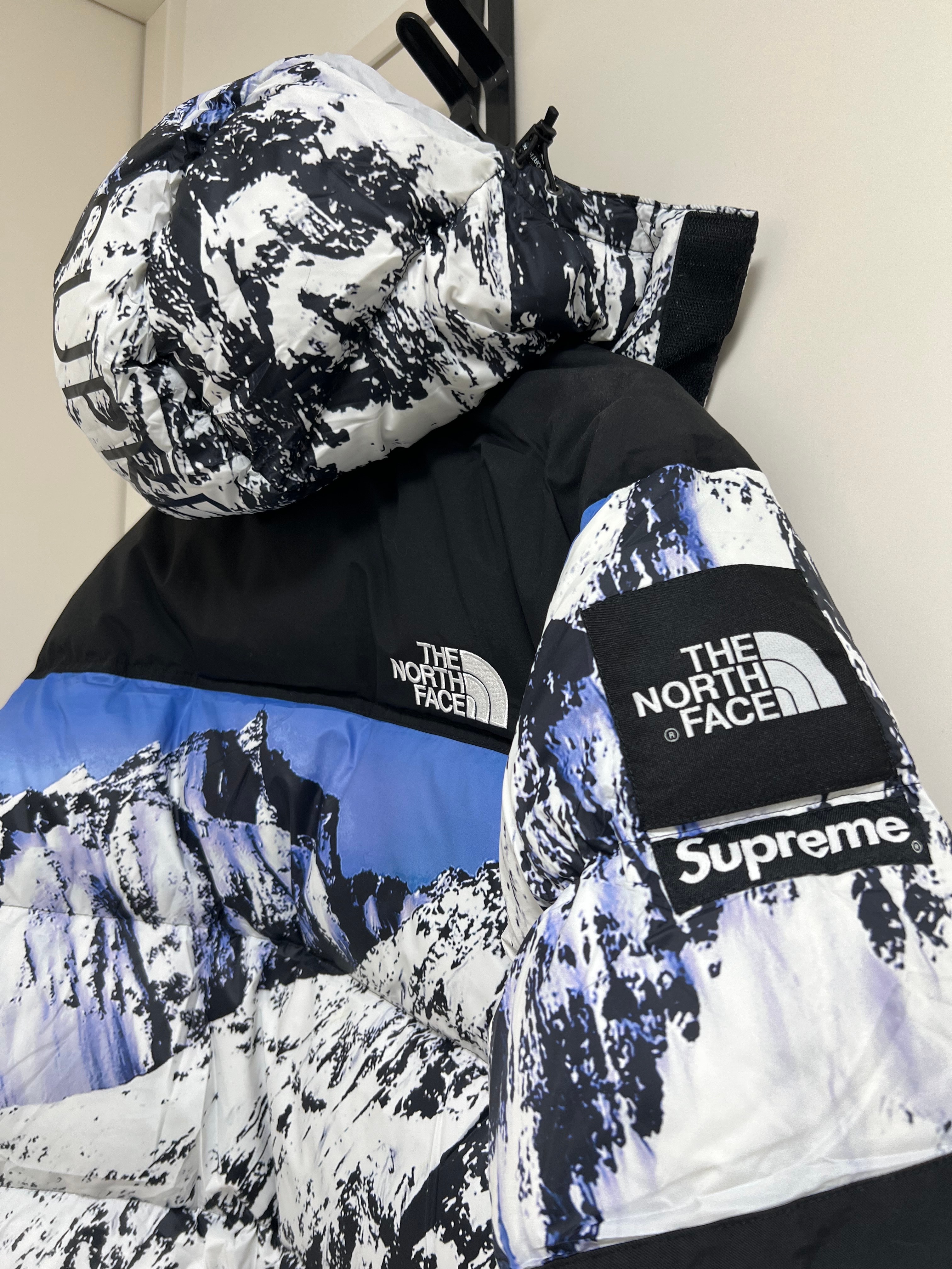 Supreme x The North Face Mountain Baltoro Jacket "Blue"
