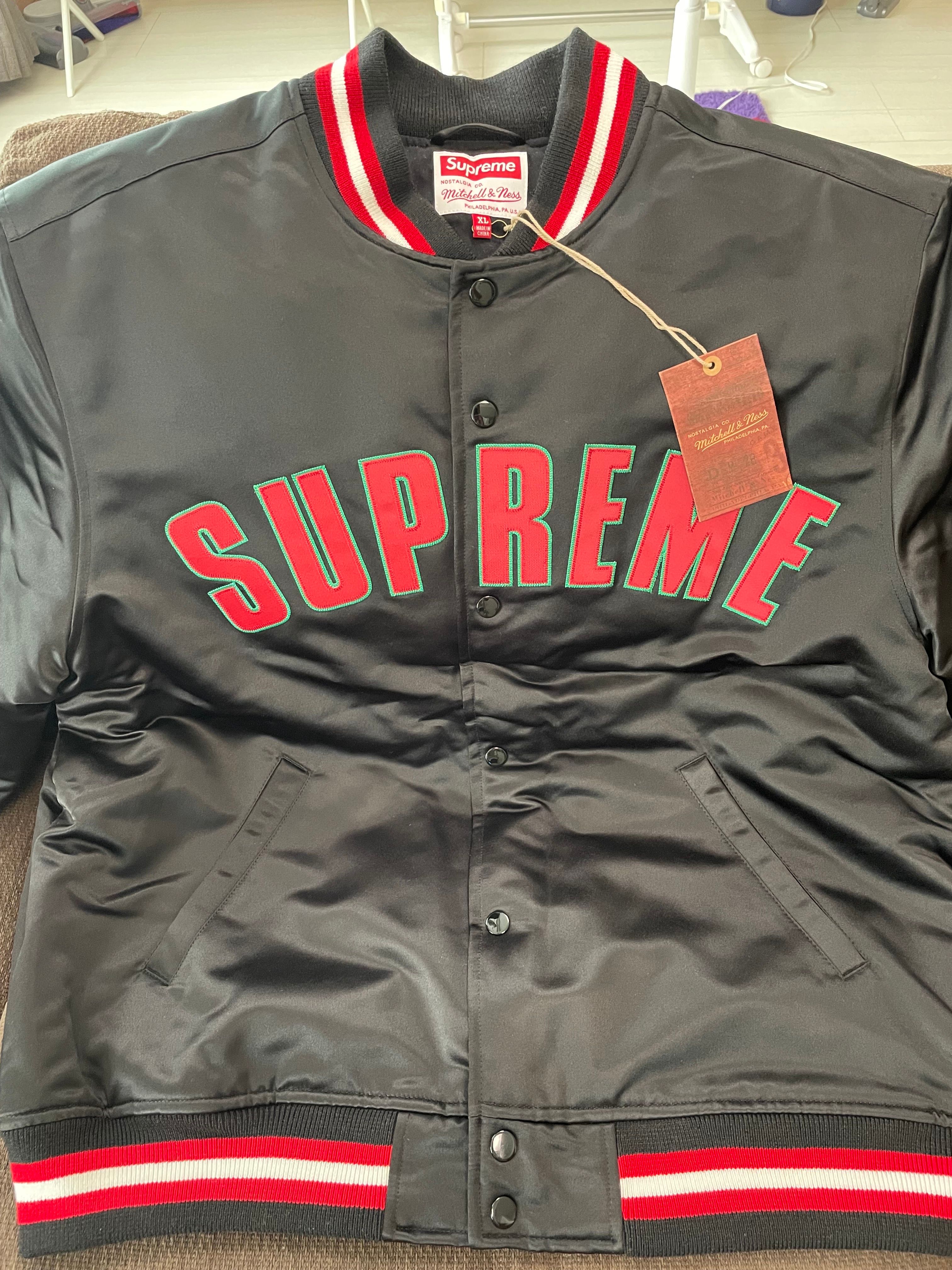 Supreme / Mitchell & Ness® Satin Varsity Jacket 