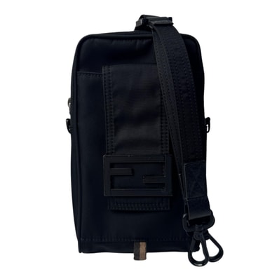 フェンディ FENDI バゲット フォンポーチ ナイロン ショルダーバッグ 黒 7AS056 斜めがけ クロスボディ メンズ
