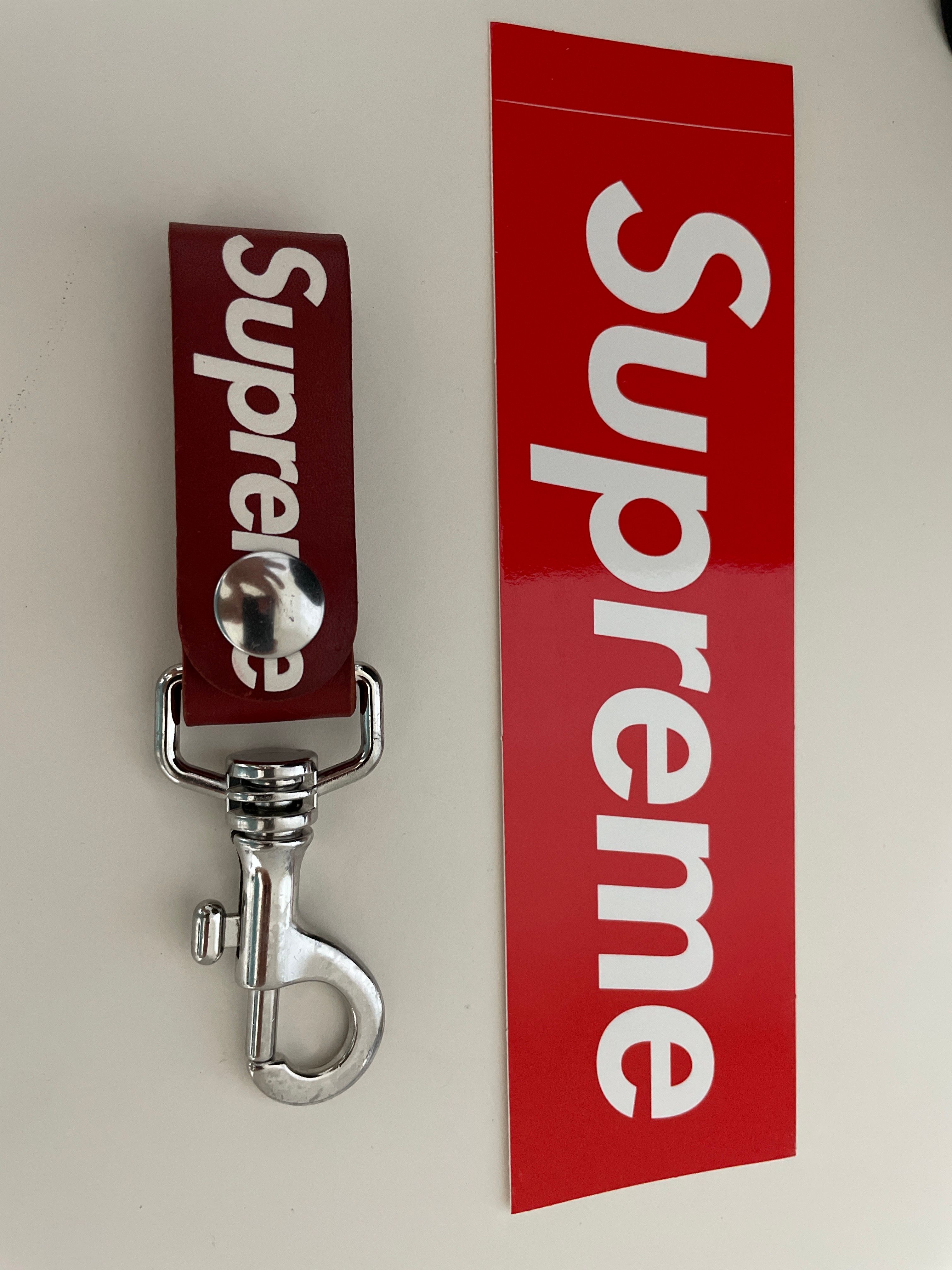 Supreme Leather Key Loop "Red"