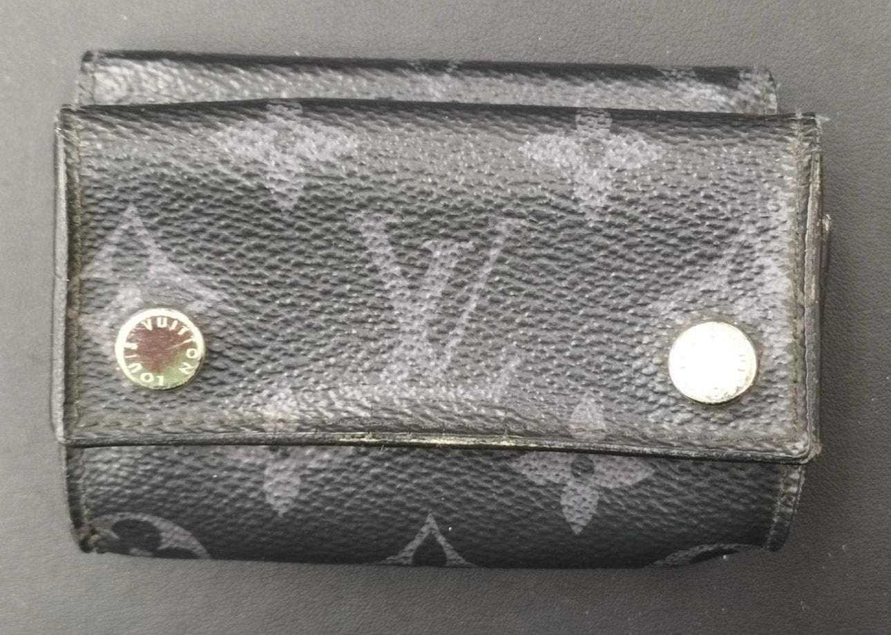 Louis Vuitton Discovery Compact Wallet Monogram Eclipse