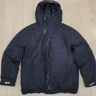 Supreme Gore-Tex 700-Fill Down Parka "Black"