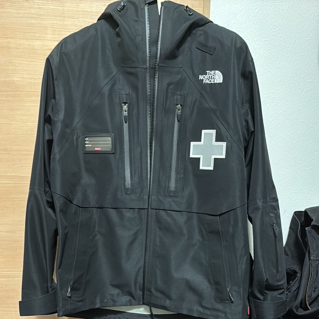 Supreme x The North Face Summit Series Rescue Mountain Pro Jacket "Black"