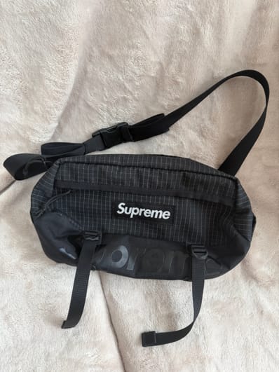 Supreme 20FW Sling Bag 4L Supreme 20FW Sling Bag 4L