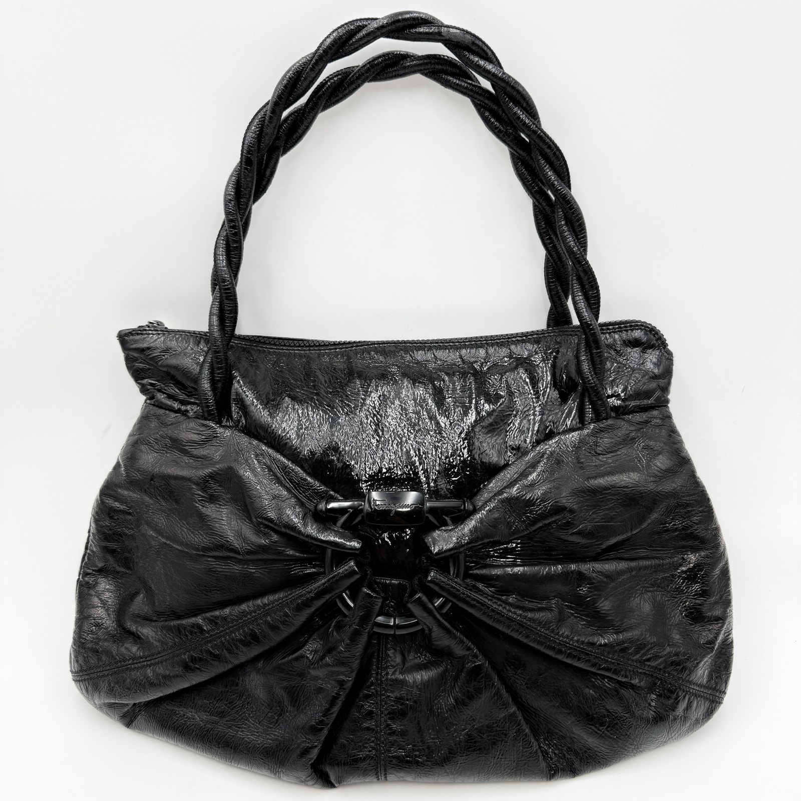 サルヴァトーレフェラガモ ショルダーバッグ レディース