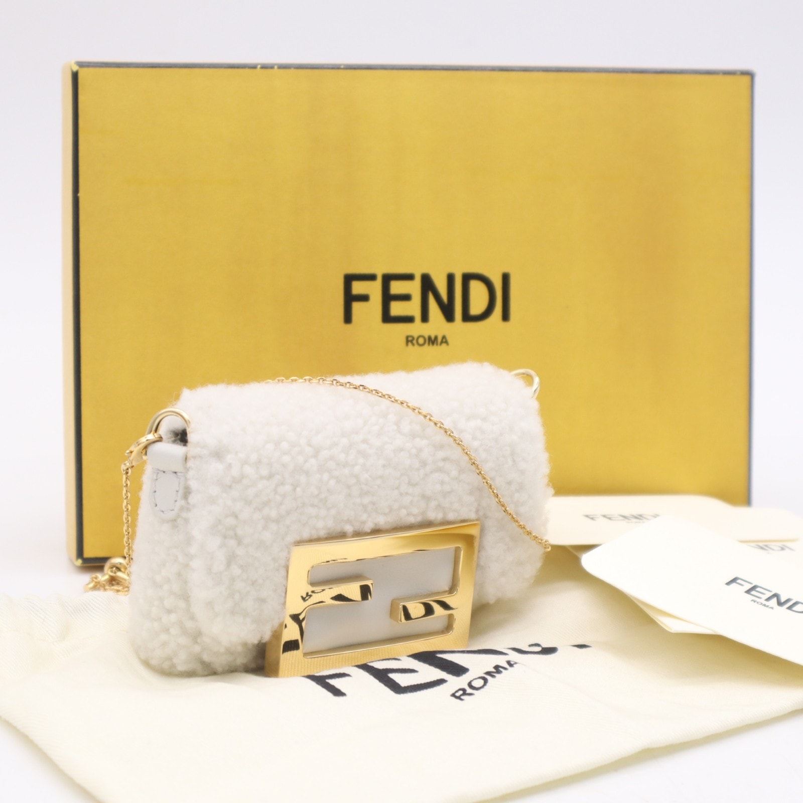 極美品 FENDI フェンディ シープスキン ナノバケット ボア チェーンショルダー 7AS045 ショルダーバッグ ゴールド ホワイト シープスキン レディース
