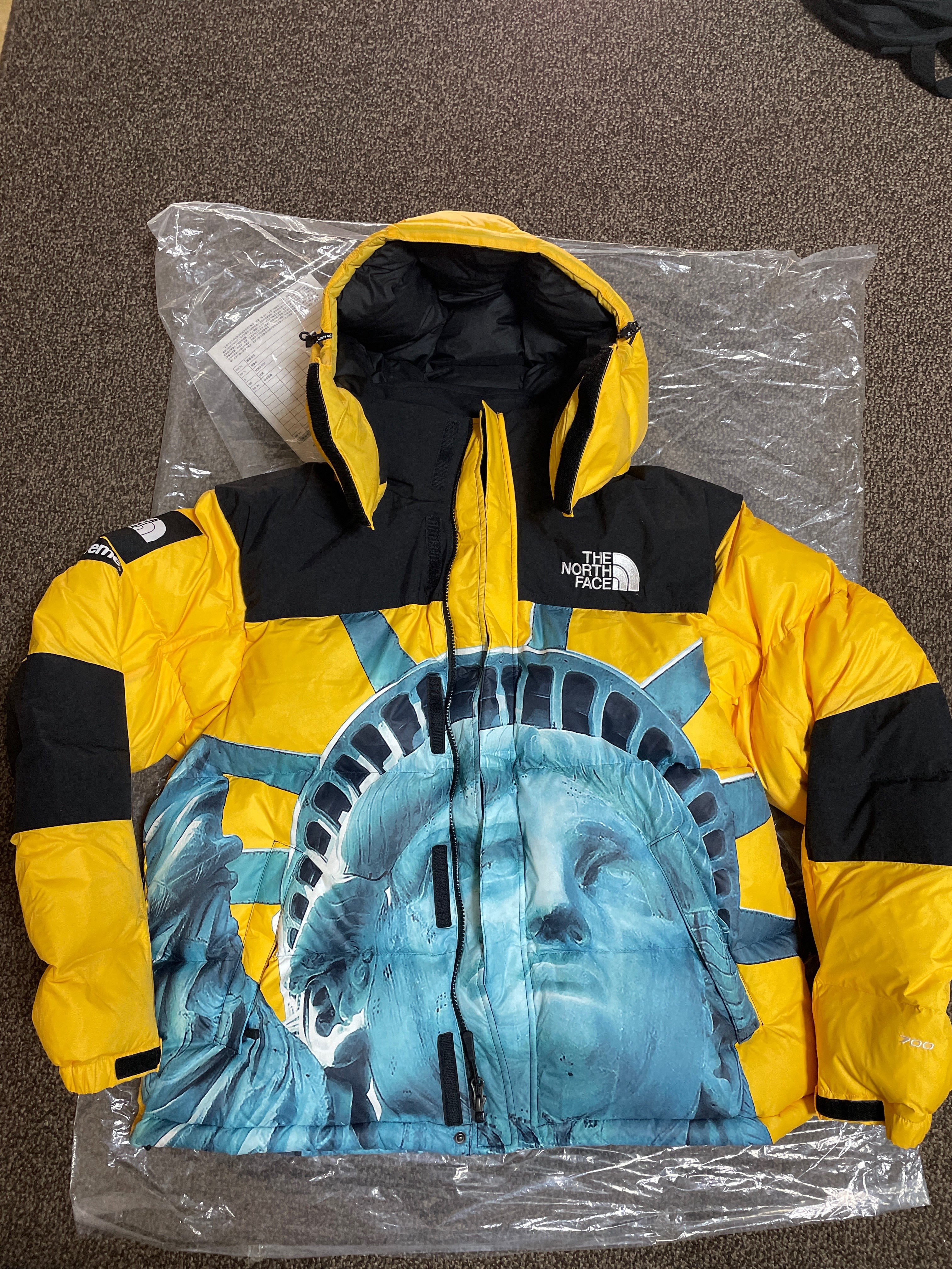 Supreme x The North Face Statue of Liberty Baltoro Jacket "Yellow"