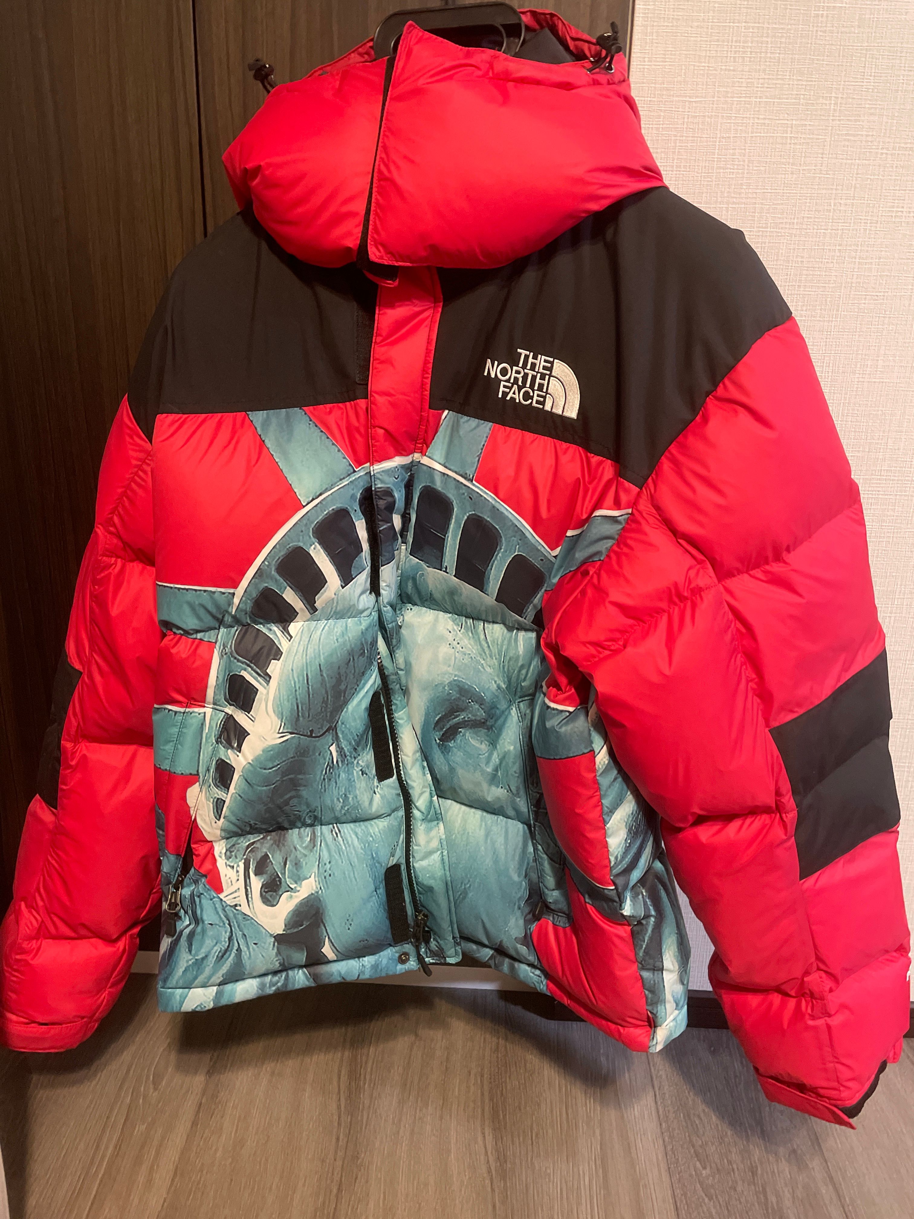 Supreme x The North Face Statue of Liberty Baltoro Jacket "Red"