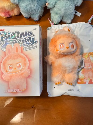 POP MART THE MONSTERS (LABUBU) Big into Energy Series Plush Pendant HAPPINESS