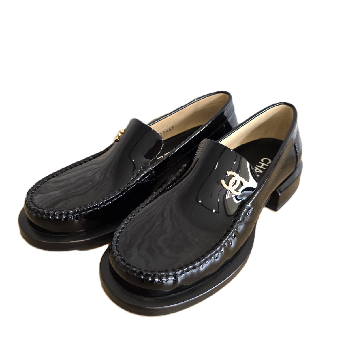 【値下げ】CHANEL シャネル エナメル パテント ココマーク レザー ローファー パール ゴールド ブラック 37.5 24.5 ローファー G39447 X56740 エナメル  レディース【中古】