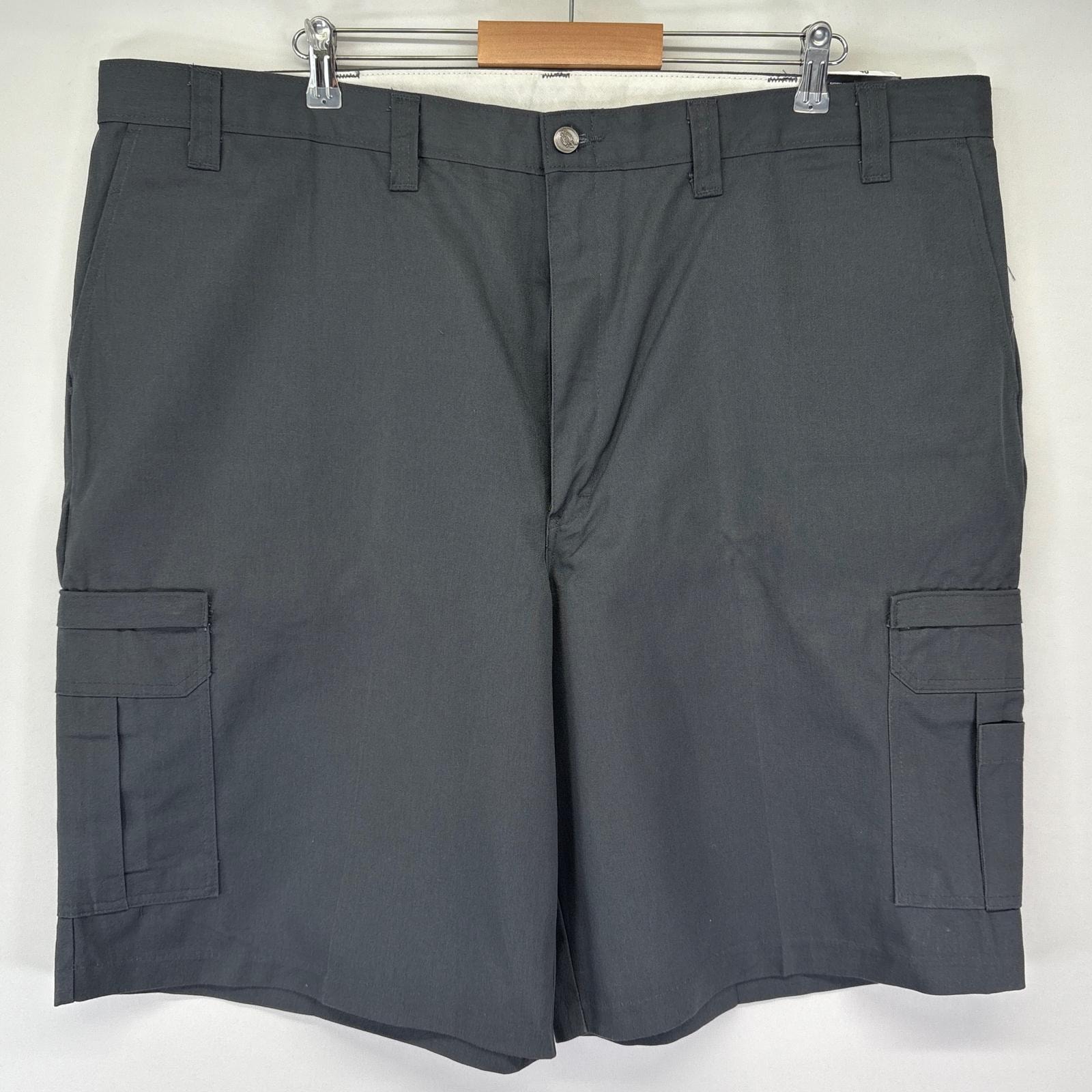 古着 美品 ディッキーズ Dickies ショートパンツ タグ付き デッドストック 大きいサイズ ハーフ 半ズボン 短パン 46 ダークグレー系 メンズ