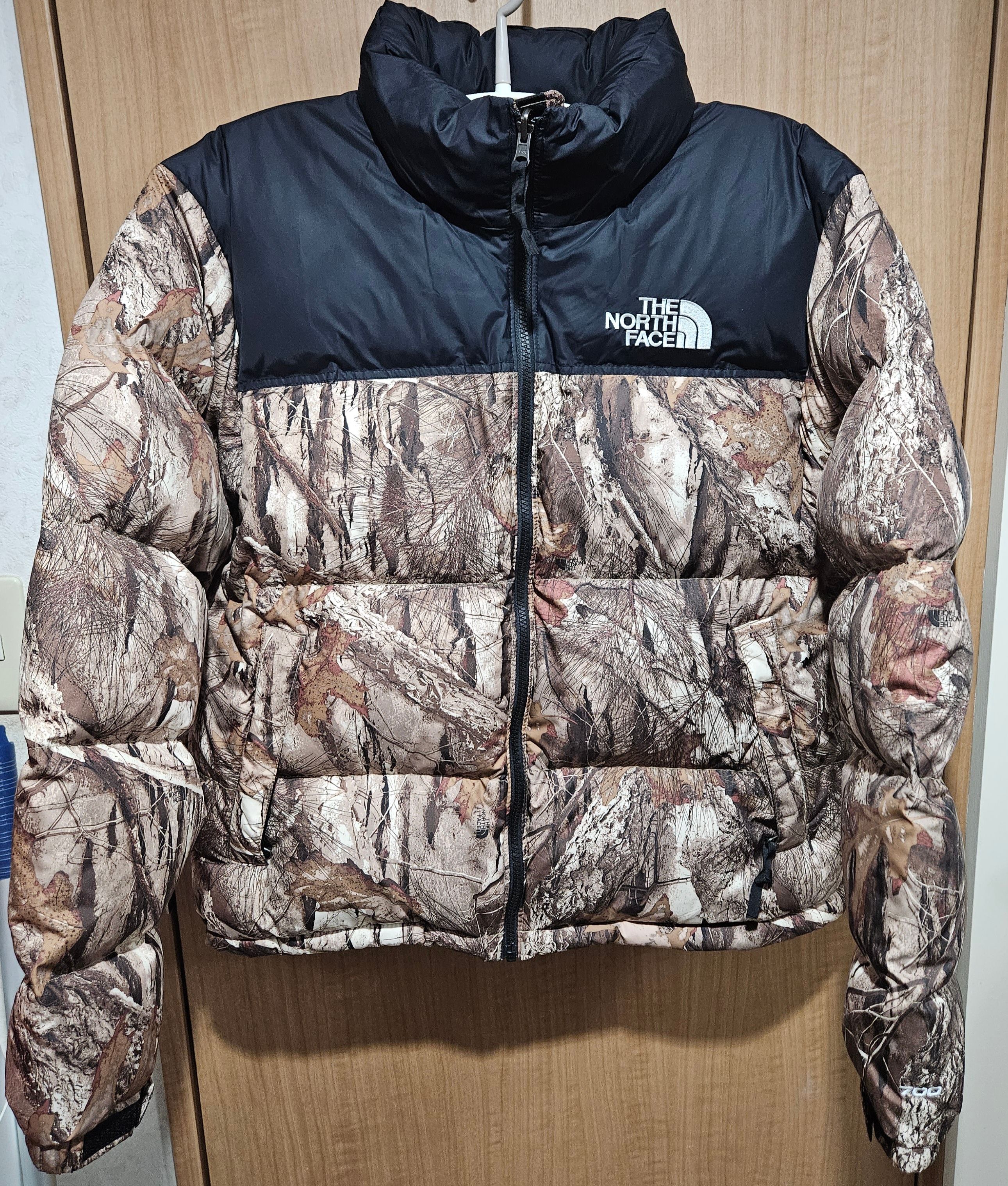 The North Face 1996 RETRO NUPTSE PACKABLE JACKET 海外版 "Leaves"