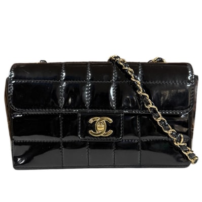 シャネル チョコバー ショルダーバッグ パテントレザー ブラック レディース CHANEL 中古