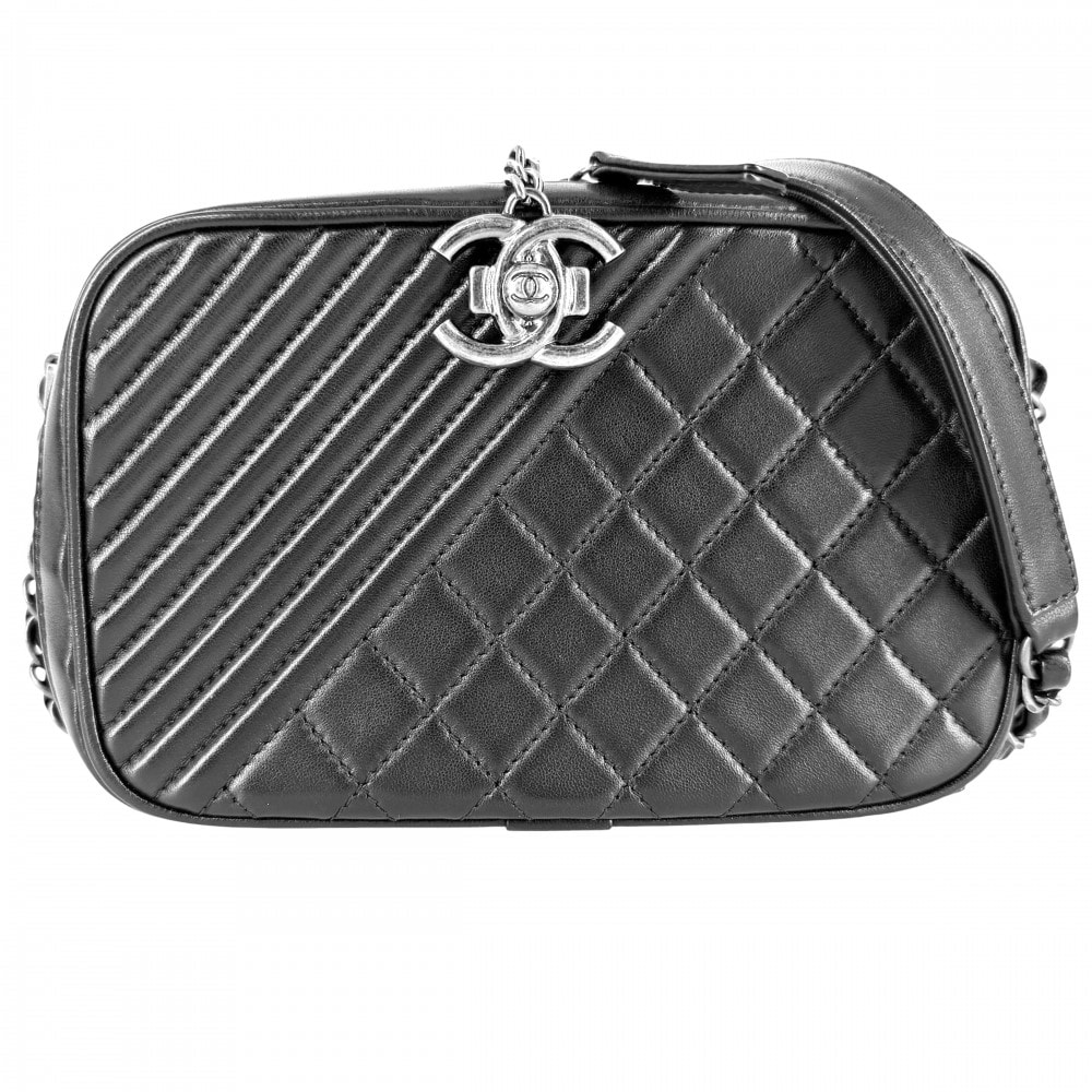 CHANEL シャネル ショルダーバッグ ボーイシャネル カメラバッグ チェーンショルダー 肩掛け 斜め掛け ココマーク レザー ブラック 黒 マットシルバー金具 レディース【中古品】