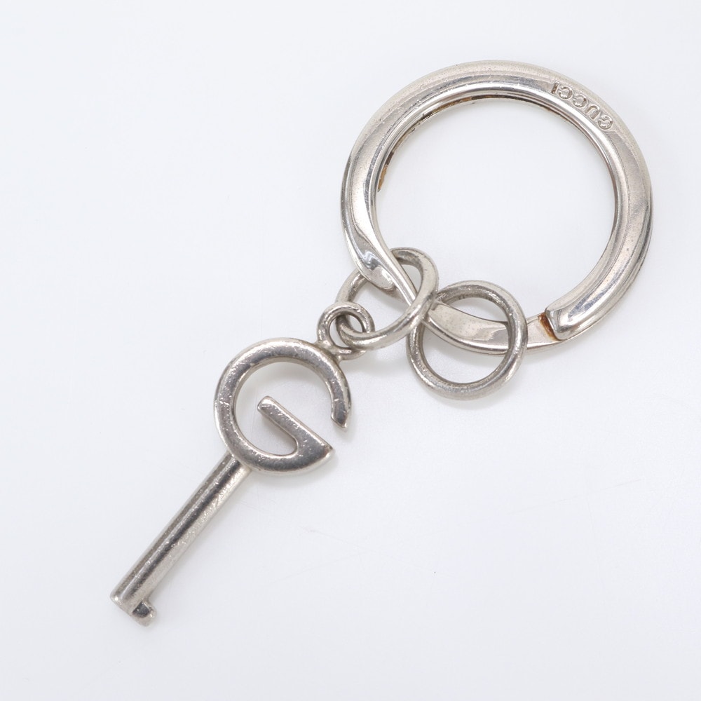 ■美品 グッチ Gロゴ 鍵モチーフ キーリング バッグ チャーム