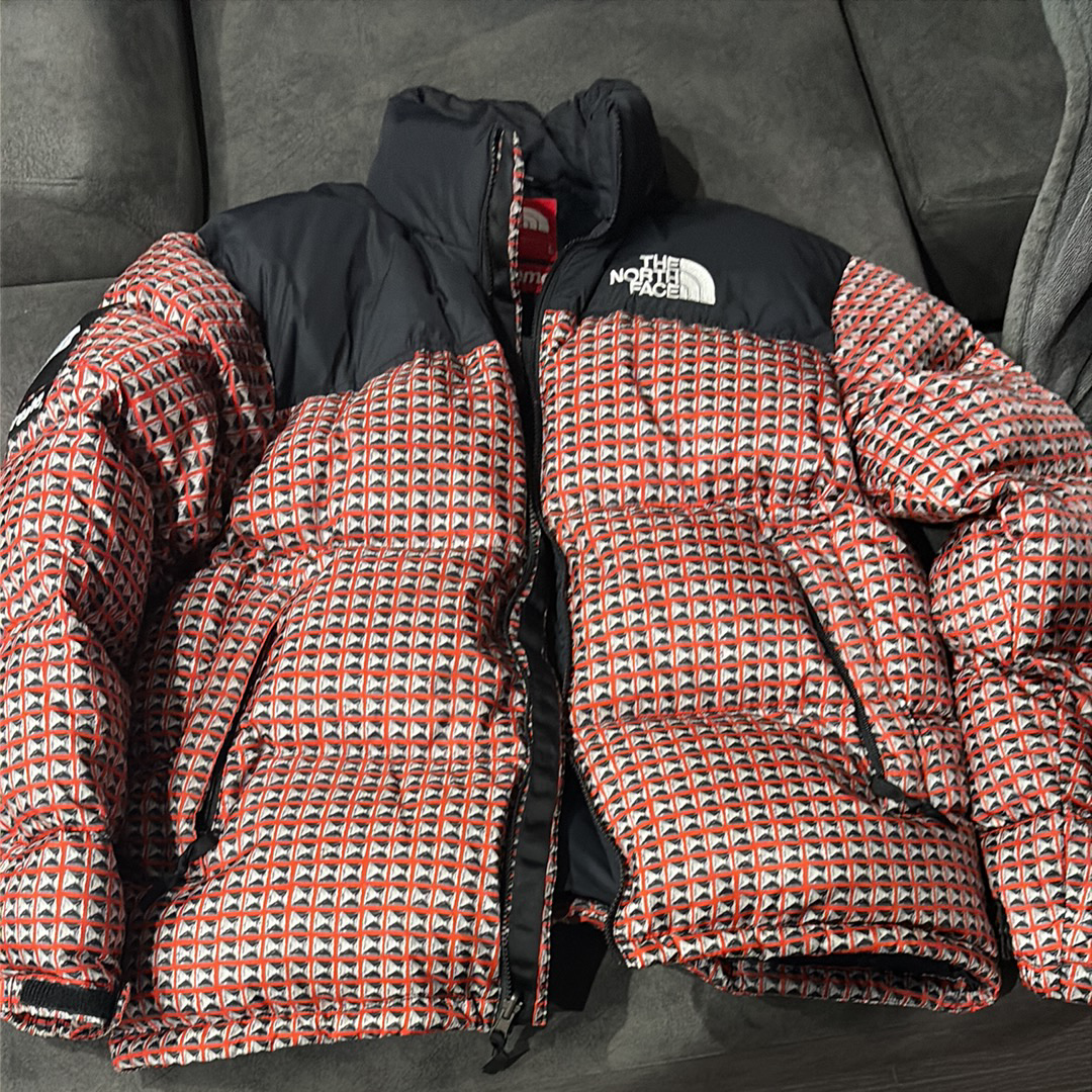 Supreme x The North Face Studded Nuptse Jacket "Red"