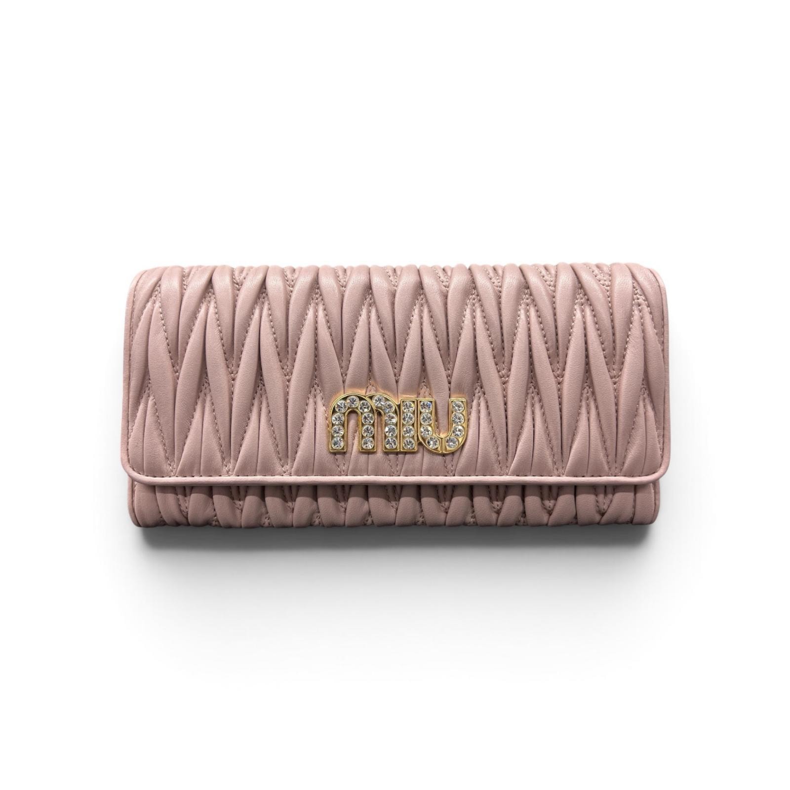 MIUMIU 展示品級美品 ミュウミュウ MATELASSE’MIU C マテラッセ ミュウ シー ロゴ 長財布 5MH109 ICチップ搭載 レザー ピンク ロングウォレット miumiu SAランク 中古 鑑定済 ミュウミュウ財布