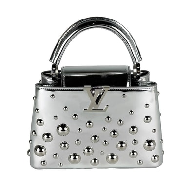 ルイ ヴィトン LOUIS VUITTON ハンドバッグ ショルダーバッグ LV×YK メタルドット カプシーヌBB パテントレザー シルバー レディース M21634【中古】 z10866