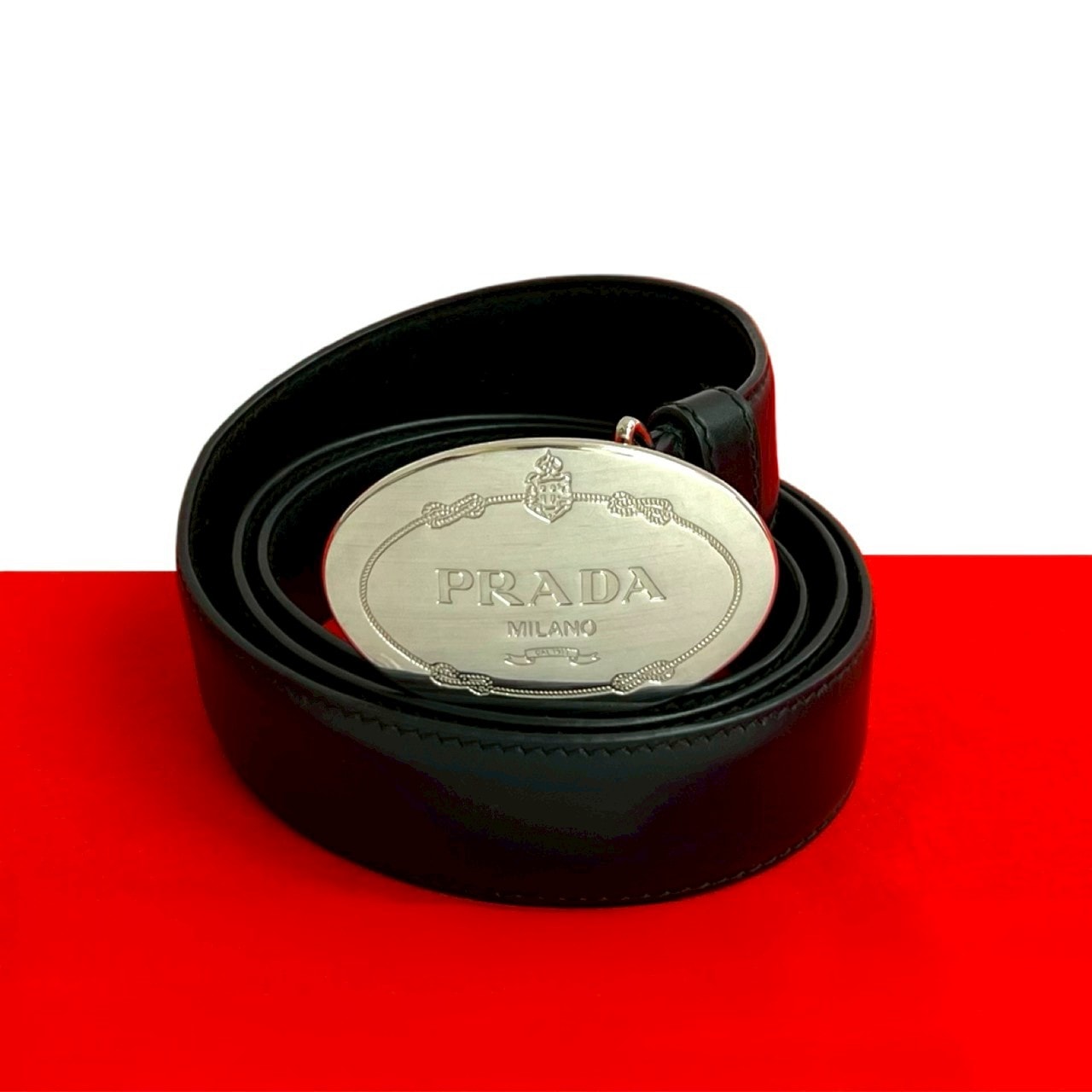 PRADA プラダ ロゴ バックル レザー ベルト ブラック
 93983