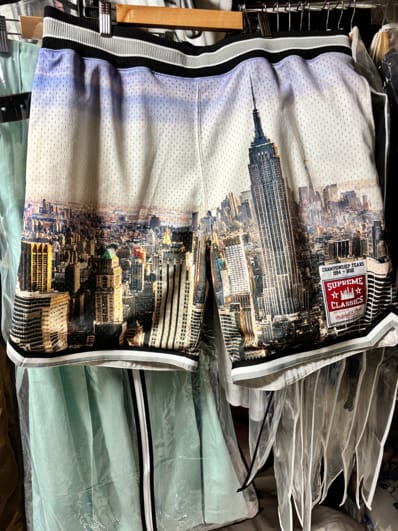 Supreme / Mitchell & Ness® Basketball Short "Multi"