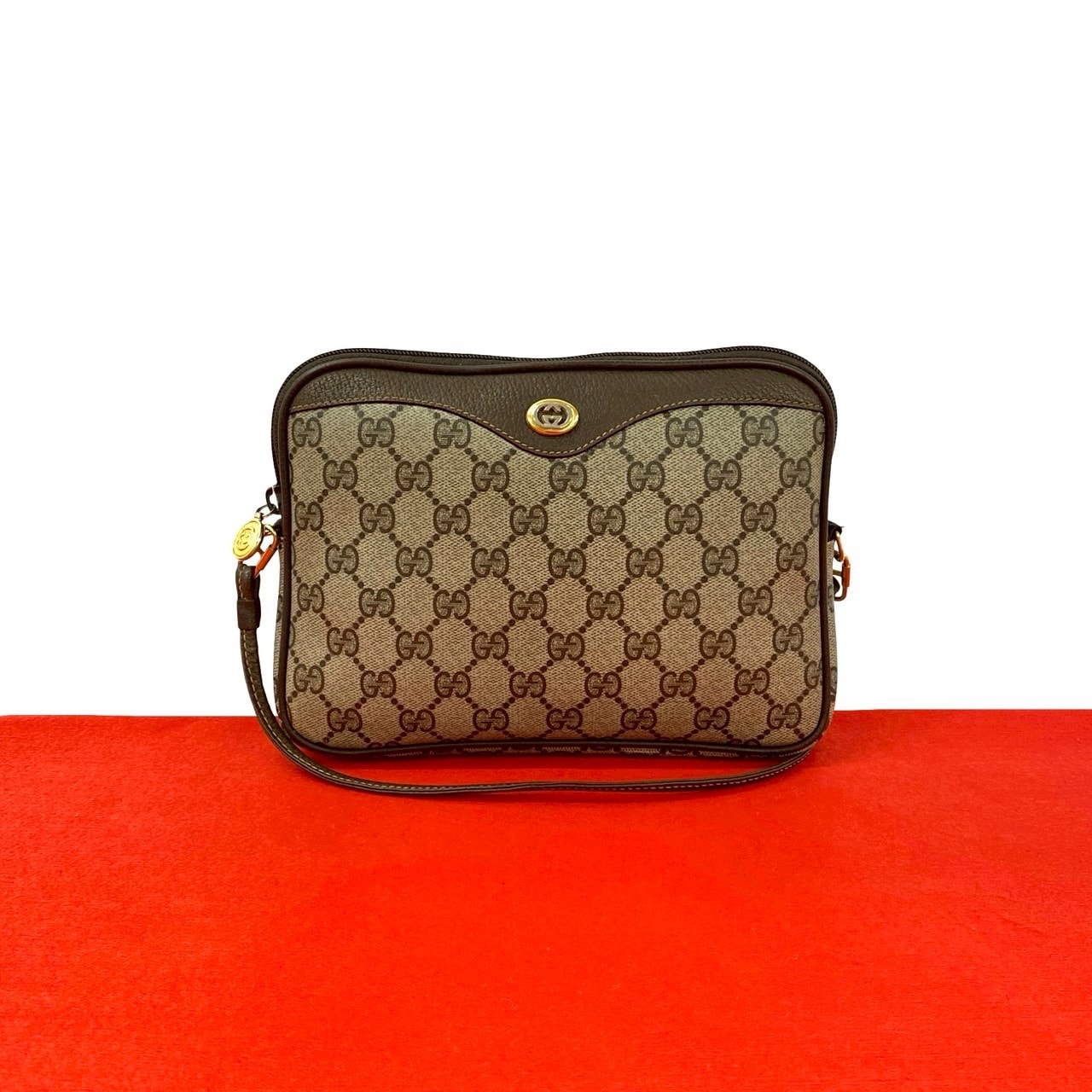 GUCCI グッチ GG ロゴ 金具 レザー PVC ショルダーバッグ ブラウン
 66670