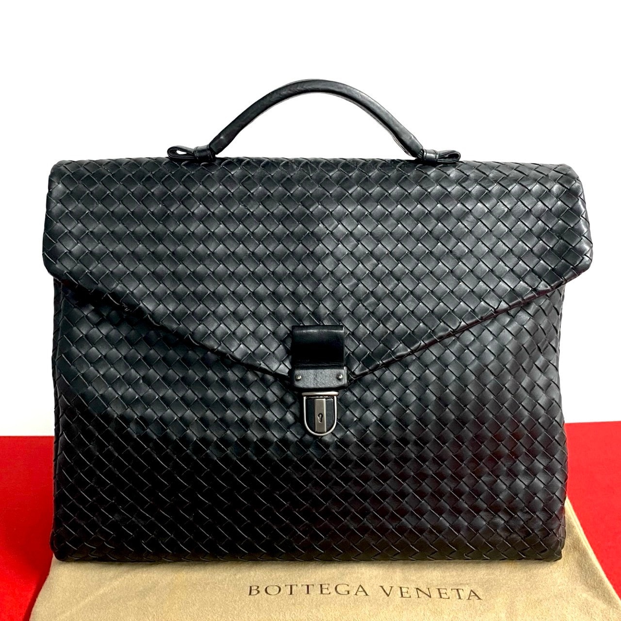 BOTTEGA VENETA ボッテガヴェネタ イントレチャート レザー ビジネスバッグ ブラック
 72710