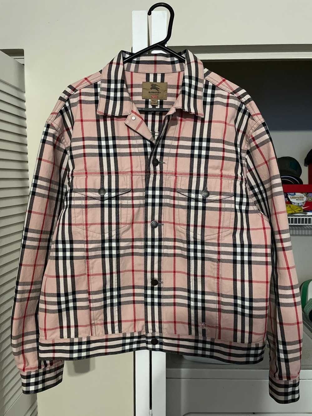 Supreme / Burberry Denim Trucker Jacket "Pink"