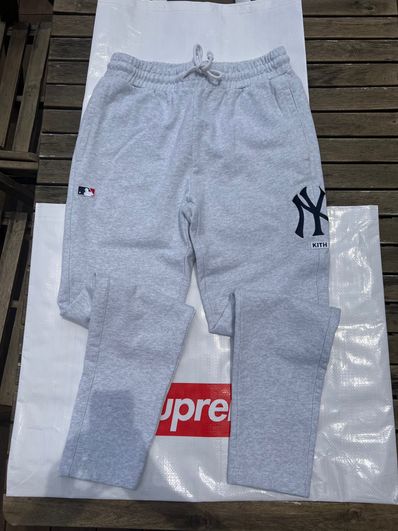 Kith x The New York Yankees Williams Sweatpant "Heather Oatmeal"