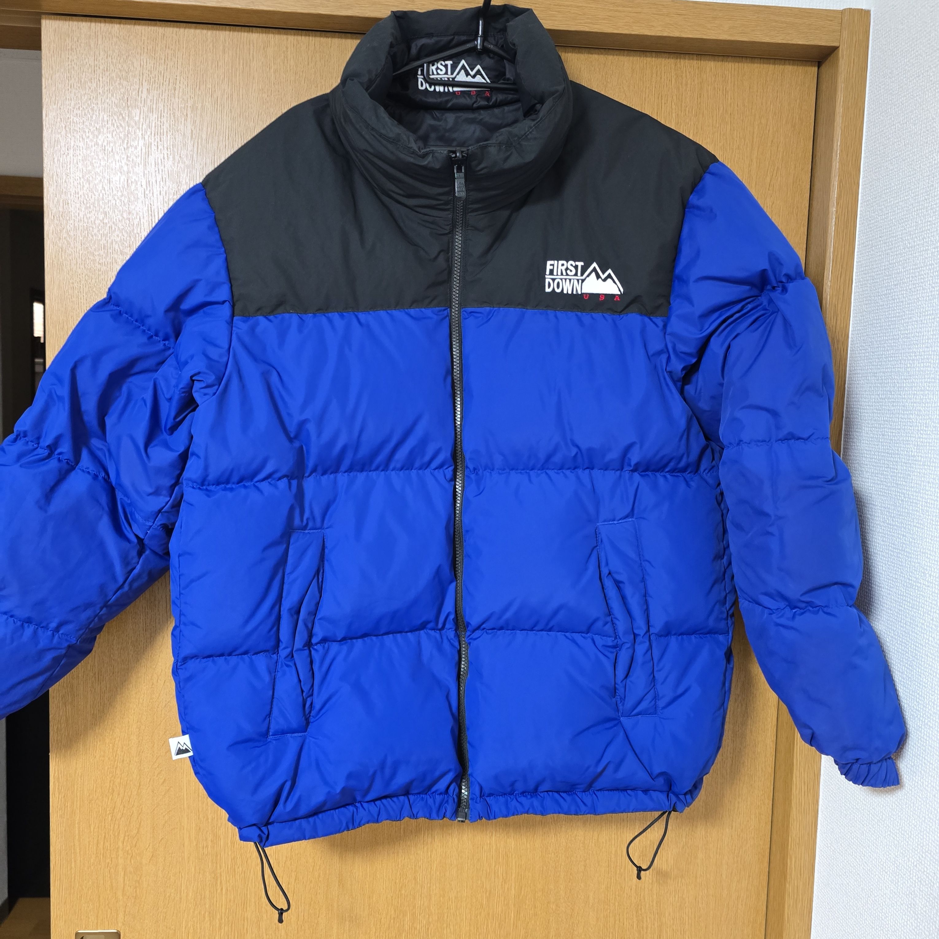FIRST DOWN REVERSIBLE DOWN JACKET "Royal Blue/Black"