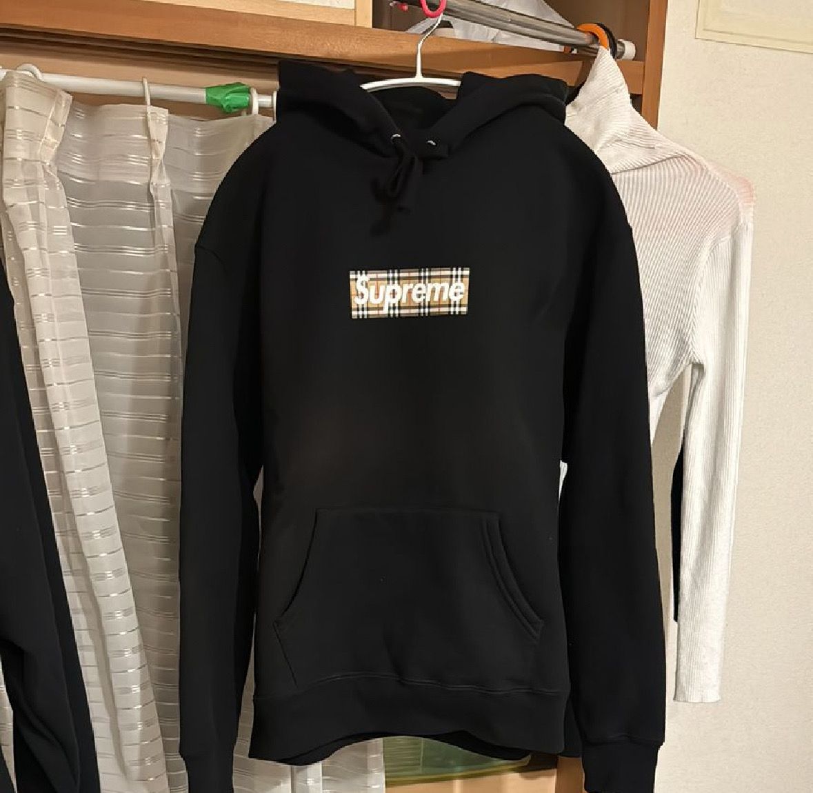 Supreme / Burberry Box Logo Hooded Sweatshirt "Black"