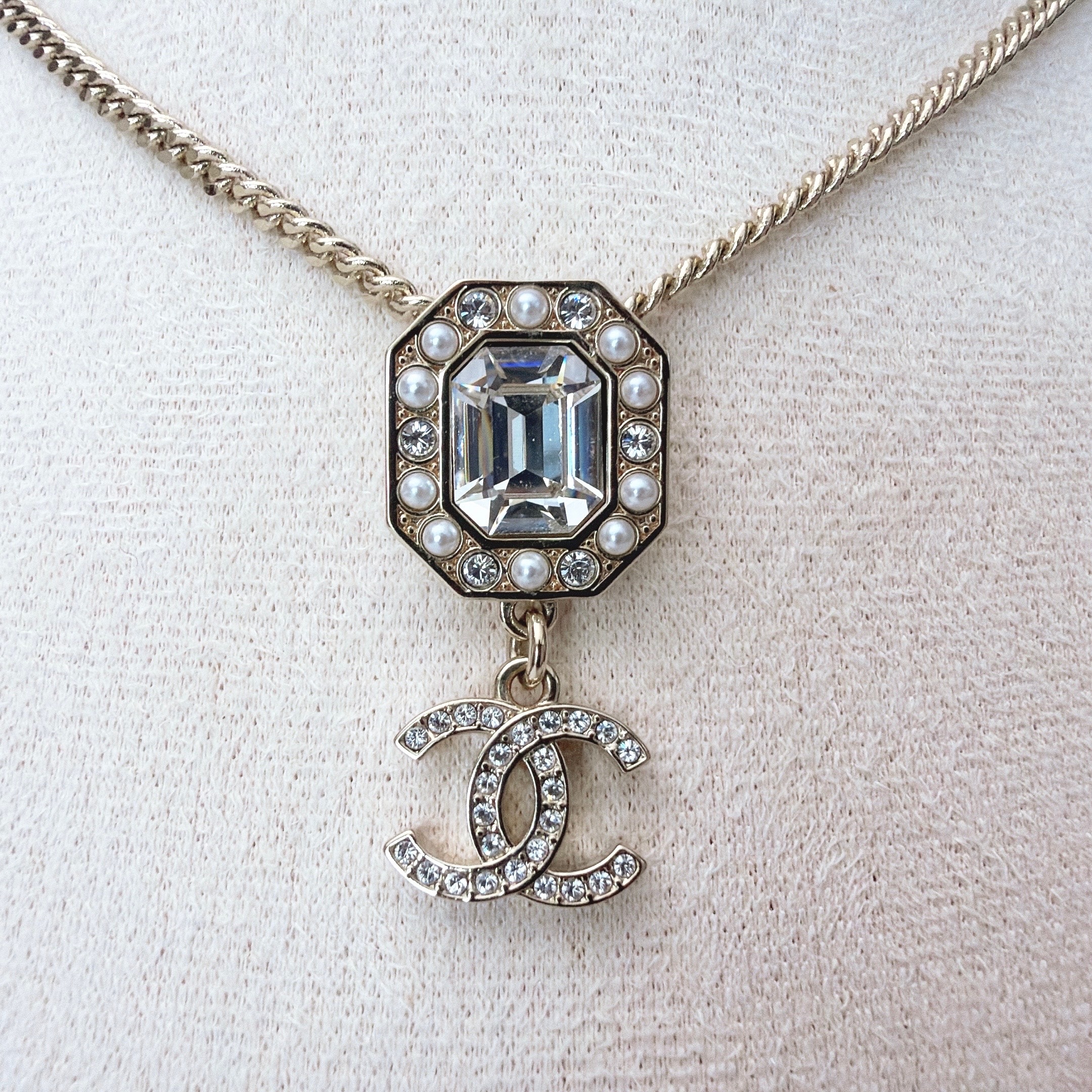 【未使用】CHANEL シャネル ココマーク ネックレス クリスタル・パール調 23年製 レディース アクセサリー ゴールド