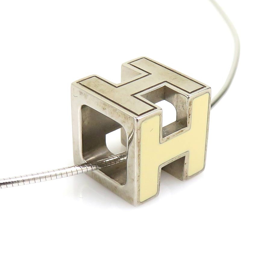 エルメス HERMES ネックレス カージュドアッシュ Hキューブ メタル アイボリー×シルバー レディース【中古】 h31951g