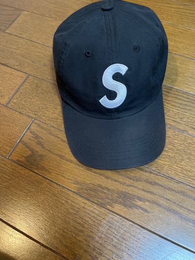 Supreme Ventile® S Logo 6-Panel "Black"