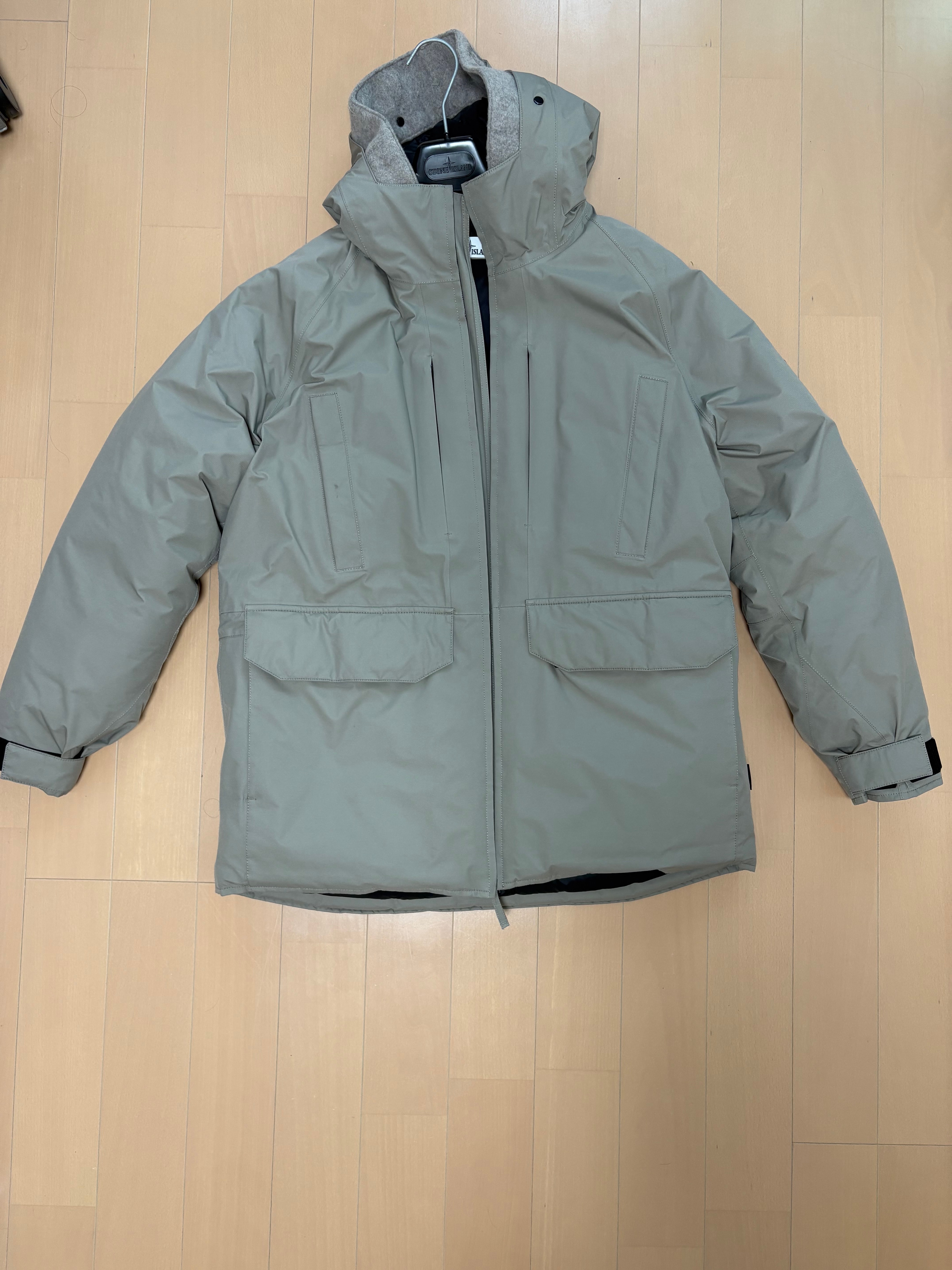 STONE ISLANDストーンアイランドRIPSTOP GORE-TEXダウン