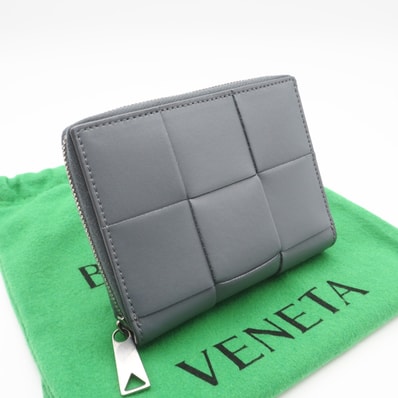 未使用 BOTTEGAVENETA ボッテガヴェネタ イントレチャート大 二つ折りファスナーウォレット 750252 三つ折り財布 グレー ラムスキン メンズ