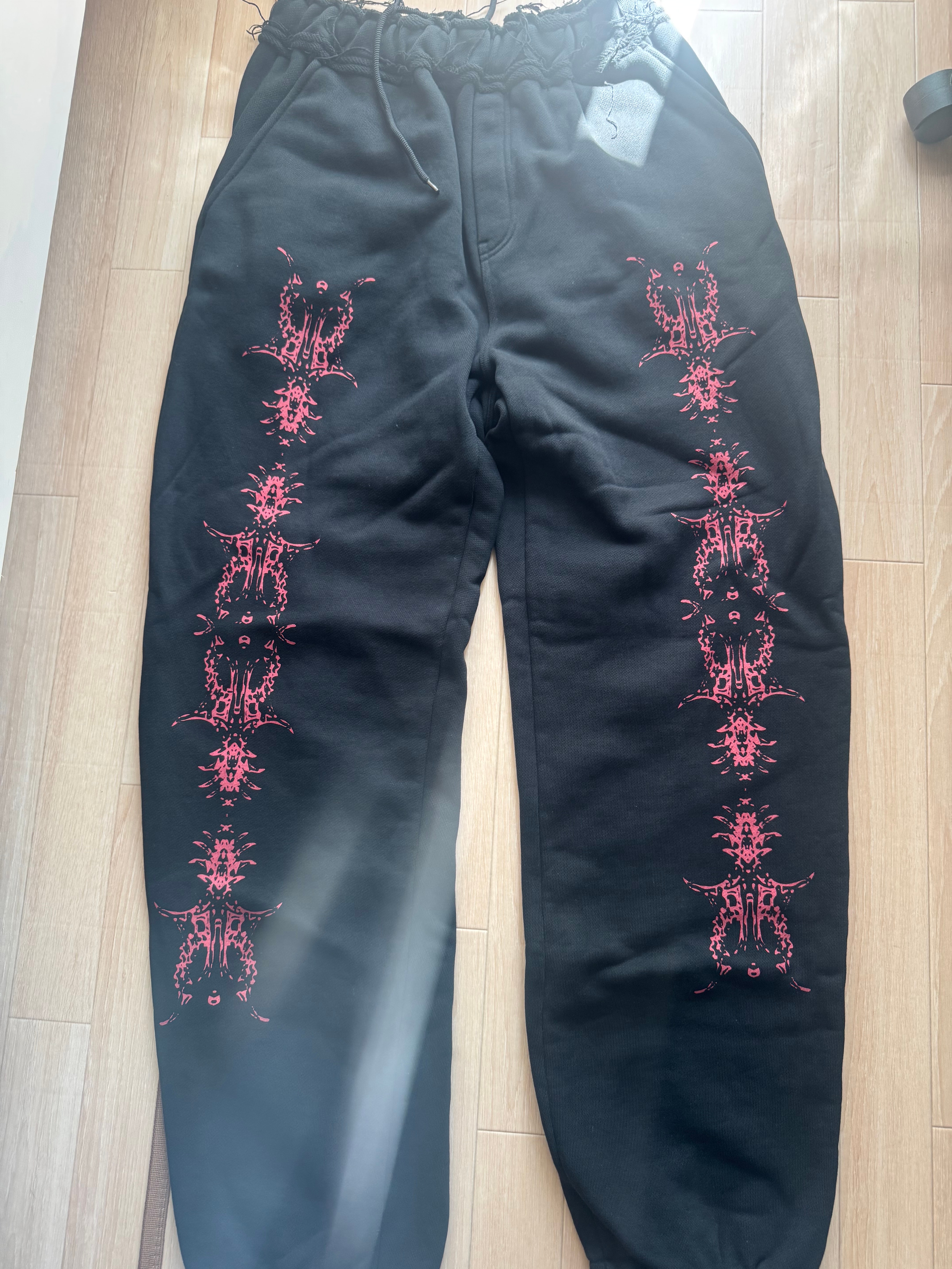 THUG CLUB Dragon Sweat Pants "BLACK"
