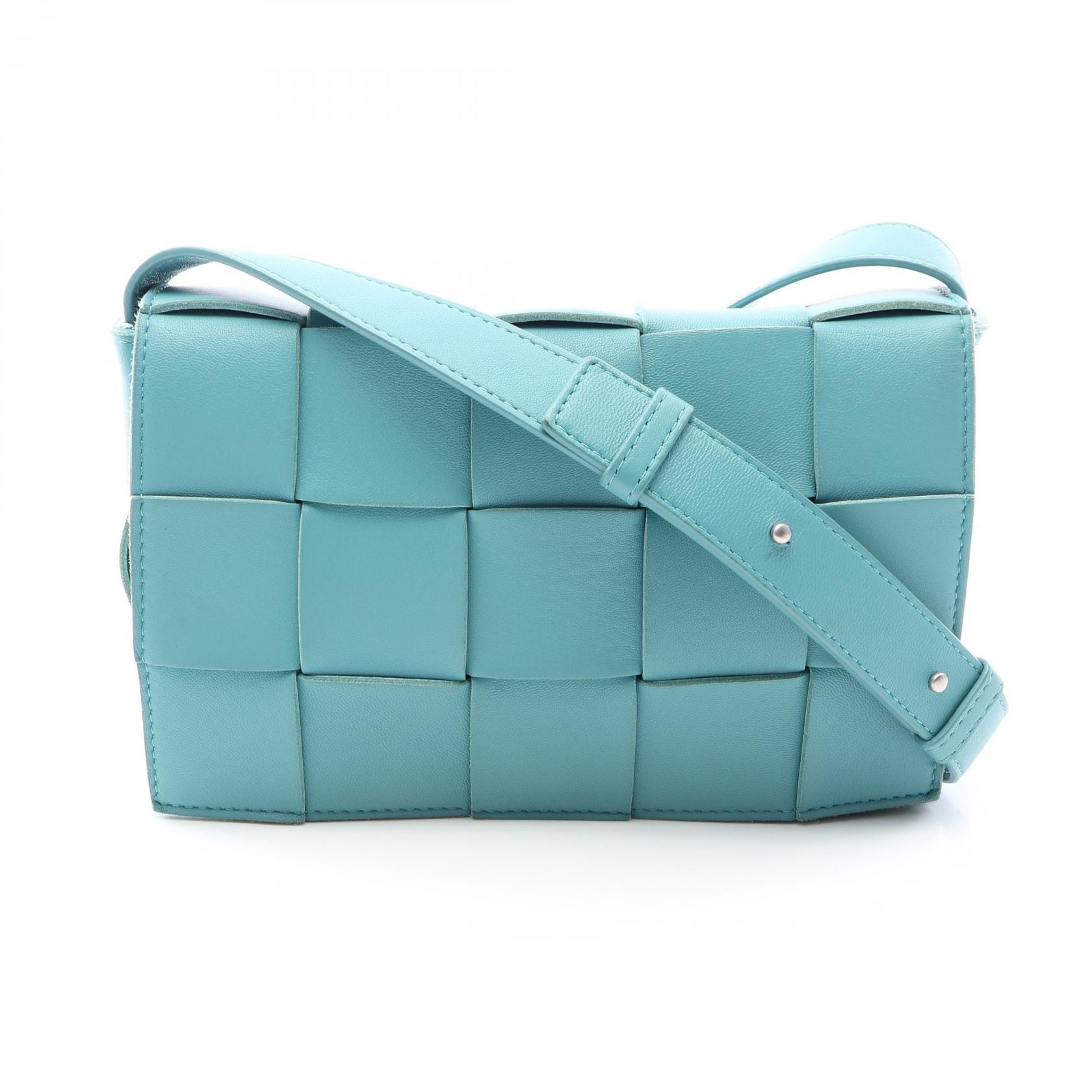 ボッテガヴェネタ BOTTEGA VENETA カセット マキシイントレチャート ショルダーバッグ バッグ レザー レディース ブルー系 【中古】