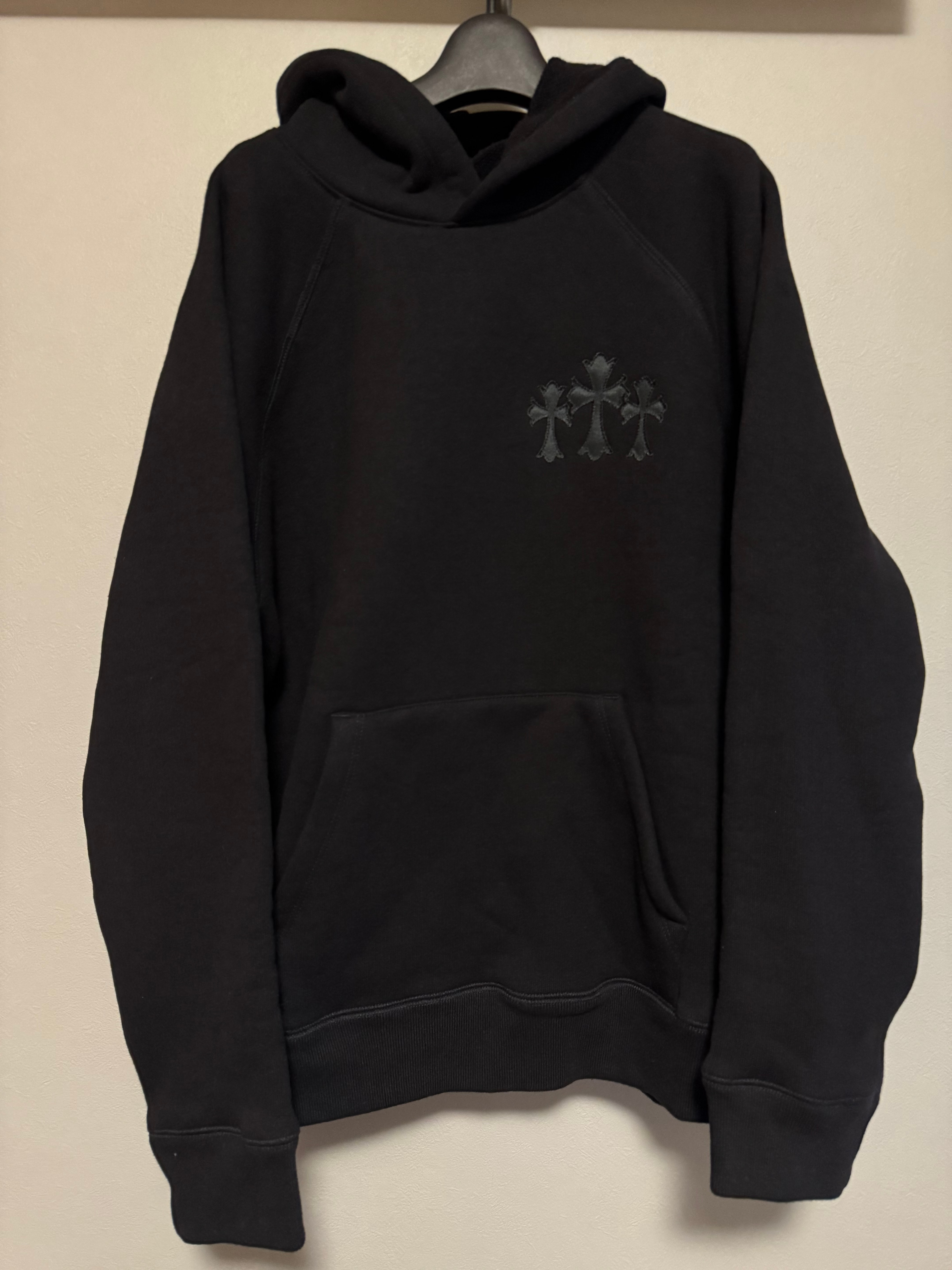 クロムハーツ CHロゴ セメタリークロス プルオーバーパーカー "ブラック"