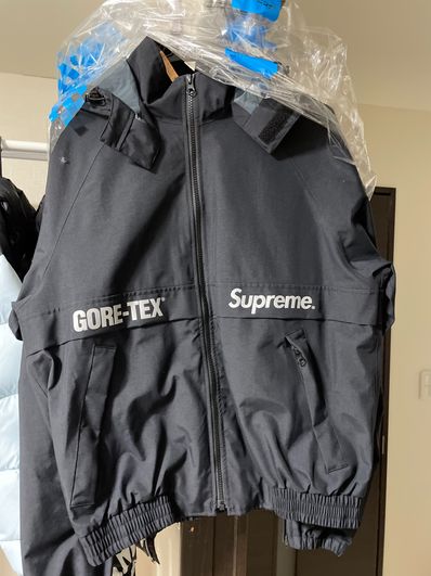 Supreme GORE-TEX Court Jacket "Black"